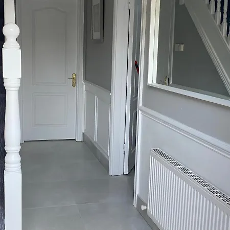 Modern House In Casa de Férias *